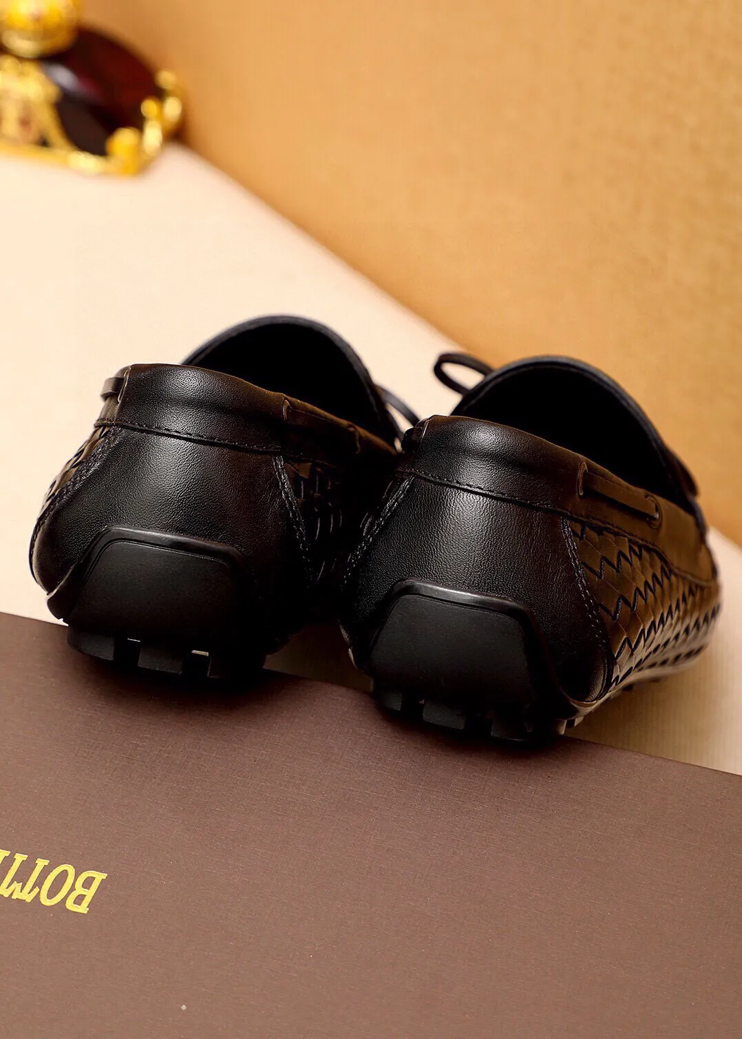 Men's shoes 💰: 500 💐BV men's slip-on shoes® [BOTTEGA VENETA] official website counter new model, one-to-one mold opening ⚠Italian calfskin ➕Hand-woven ➕Cow leather lining. Driving slip-ons, available at counters, sizes 38～44 (45🉑️customized)